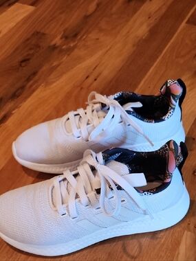 adidas White Sneakers with Multicolor Printed Lining